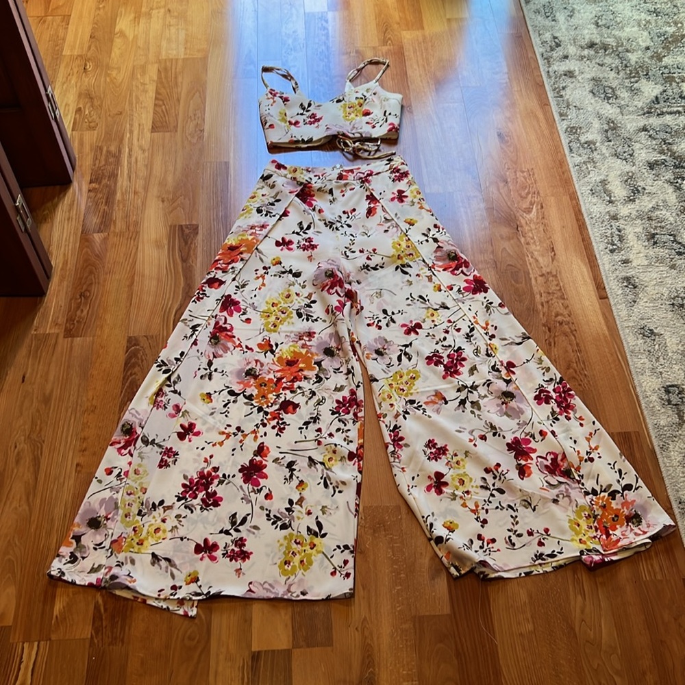 Lulus Two Piece Set - Picture 2 of 7